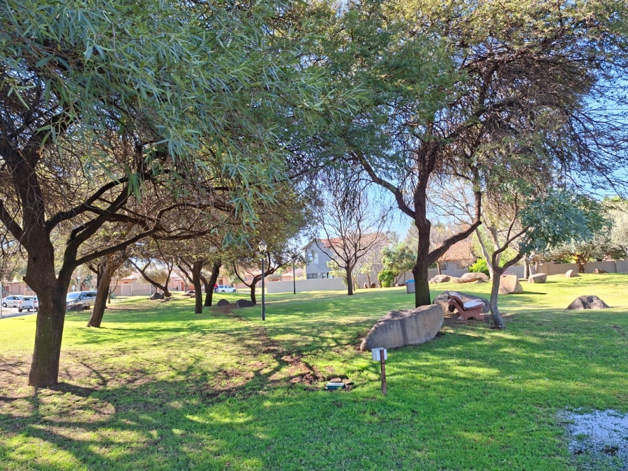 2 Bedroom Property for Sale in Woodland Hills Wildlife Estate Free State